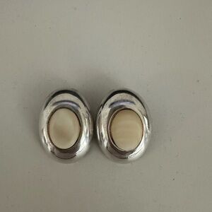 80s vintage Silver and Cream Oval clip  Earrings 925 silver